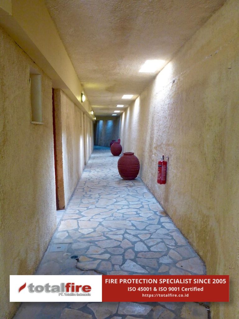 Perlengkapan Wajib di Hotel adalah Alat Pemadam Kebakaran