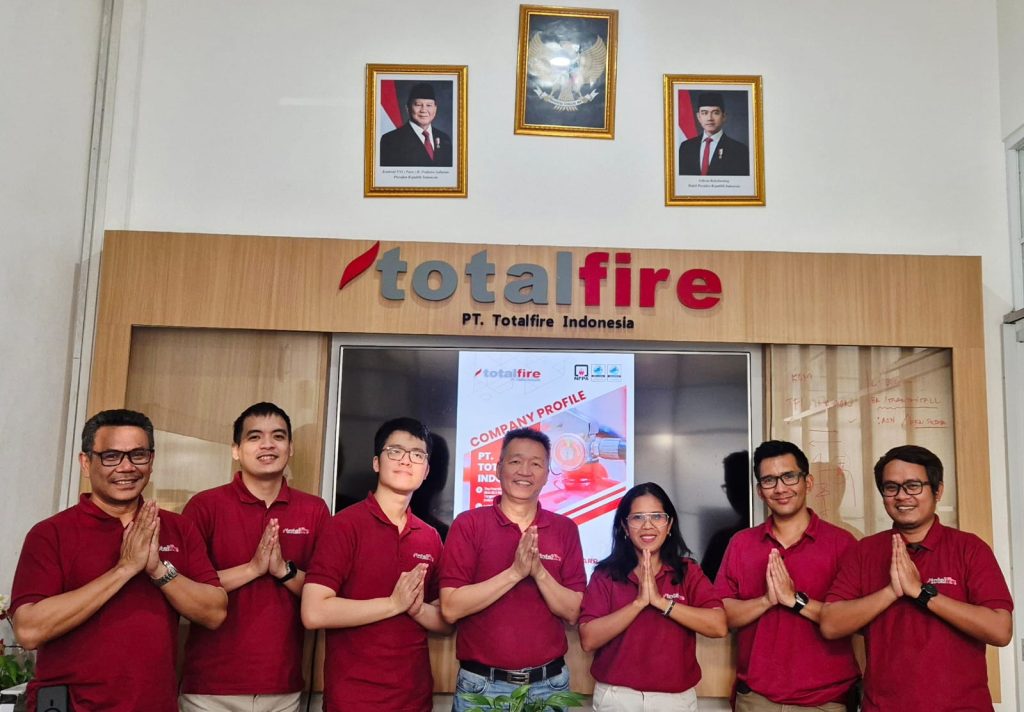 Muliawan Tjandra CEO PT Totalfire Indonesia beserta jajaran manajemen